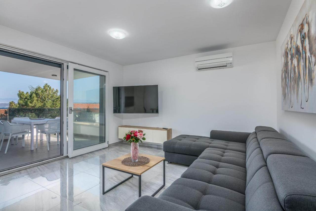 Apartments Elle Luxury Vantacici Malinska Zewnętrze zdjęcie